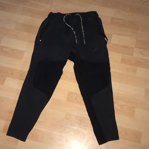 NIKE black sweatpants with 3M on strings!!